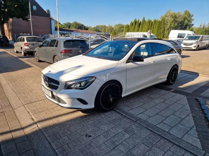 Mercedes-Benz CLA Shooting Brake CLA 180*LED*Navi*Leder*Cam*