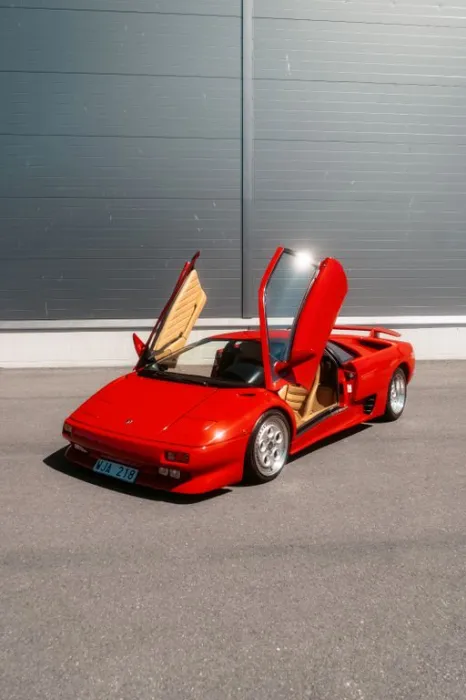 Lamborghini Diablo, 45,000 EUR engine rebuild