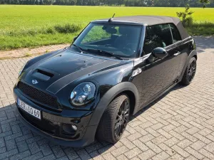 MINI Cooper S Cabrio John Cooper Works