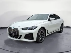 BMW i4 eDrive35 MSport Innovationspaket Comfortpaket