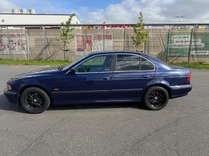 BMW 523i E39 Automatik H Kennzeichen Anwärter