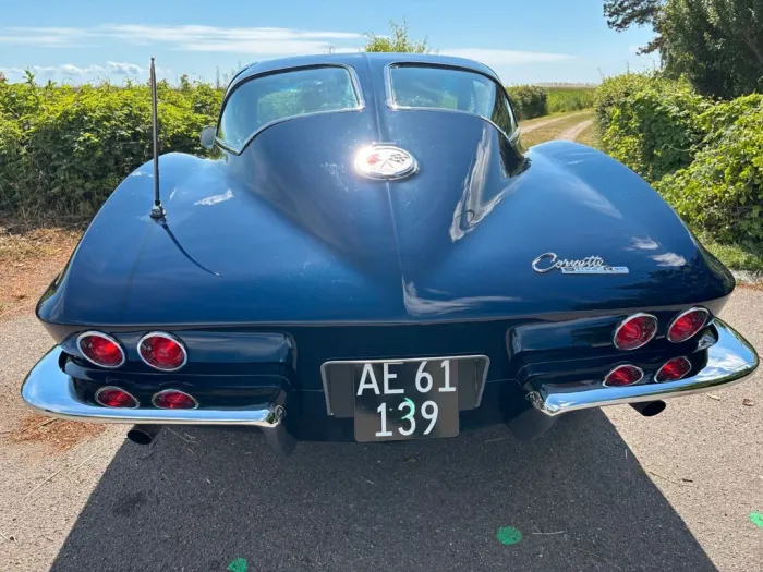 Corvette C2