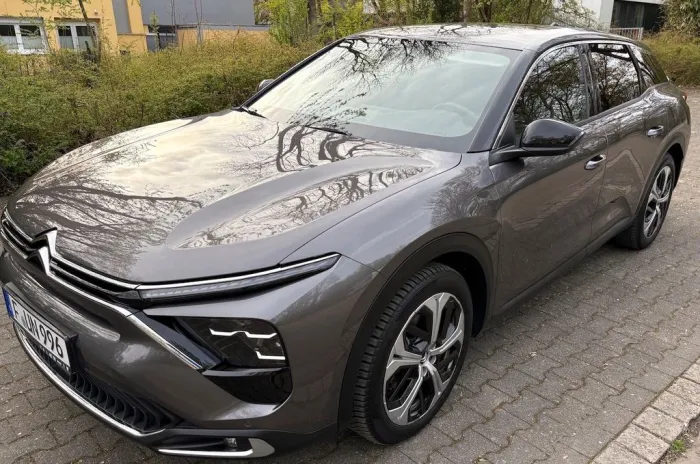 Citroën C5 X PureTech, sehr gepflegt mit Werksgarantie