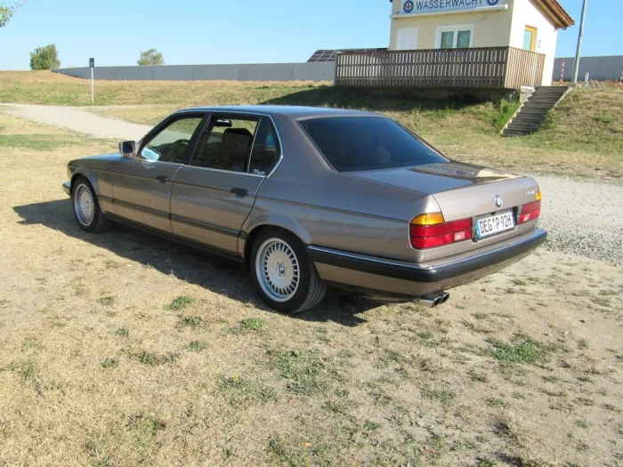 BMW 750iL