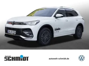 Volkswagen Tiguan 1,5 l DSG R-Line SOUND DCC AHK NAVIPRO PA