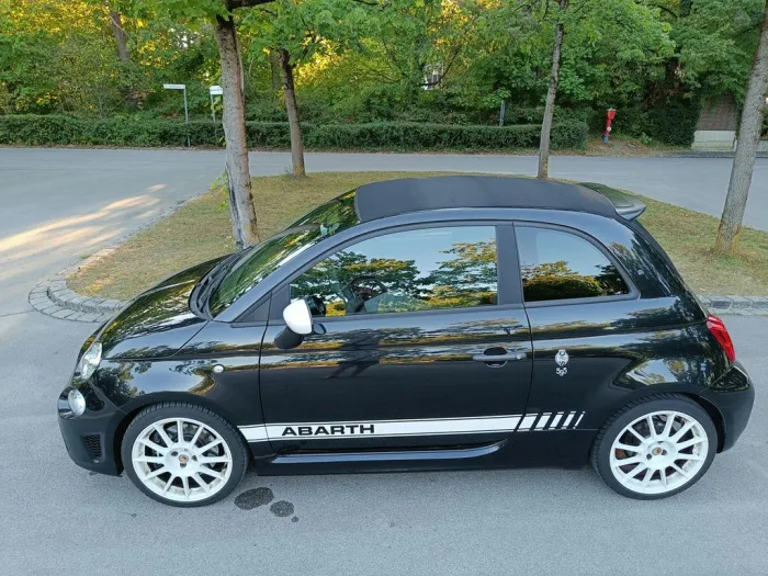 Abarth 595C 1.4 T-Jet Esseesse Akrapovic/Brembo/Beats