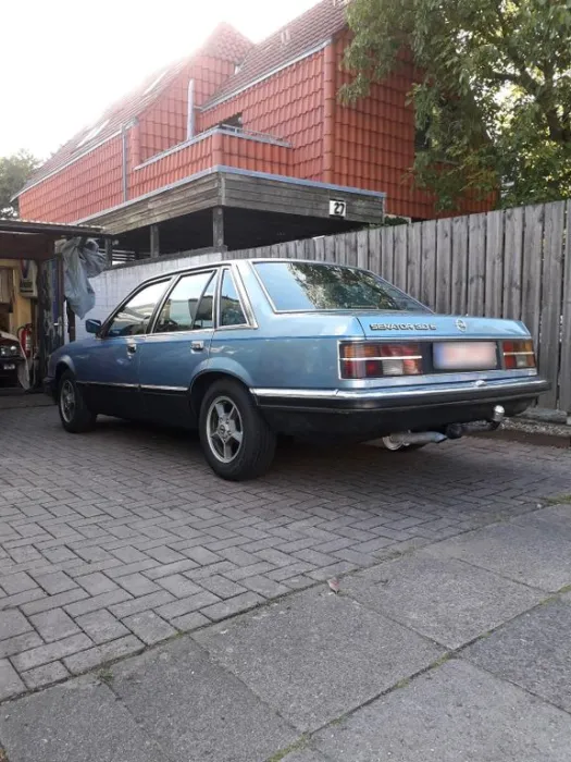 Opel Senator 3.0 E CD