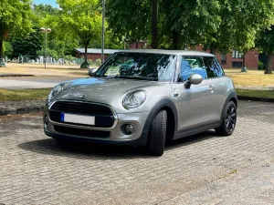 MINI Mini One Blackyard