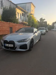 BMW M440i