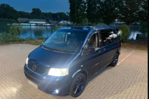 Volkswagen VW T5 Multivan
