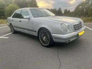 Mercedes-Benz  E 230 Classic LPG Autogas, TÜV 02/2028 neu!
