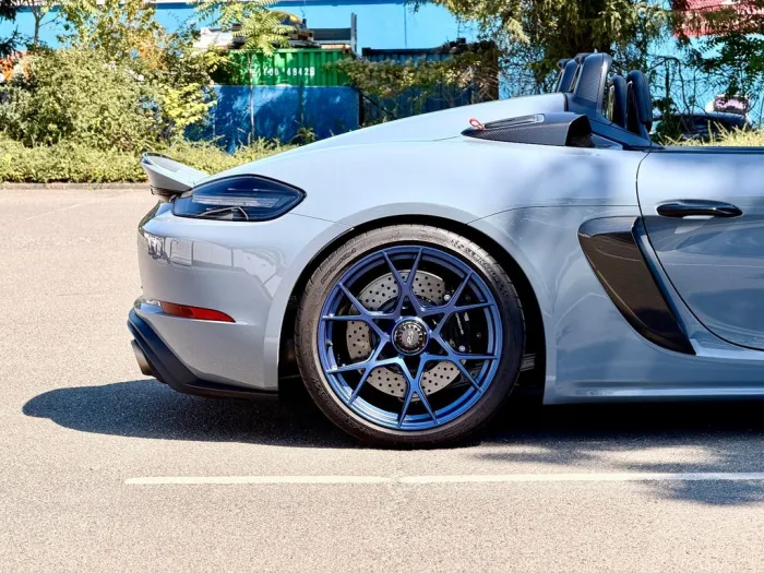 Porsche Spyder RS - Lift - Weissach - Approved 28 - top