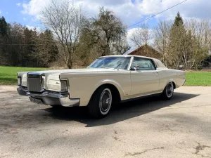 Lincoln Continental Mark III