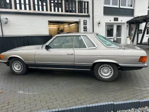 Mercedes-Benz Verkaufe hier einen sehr schönen Mercedes ...