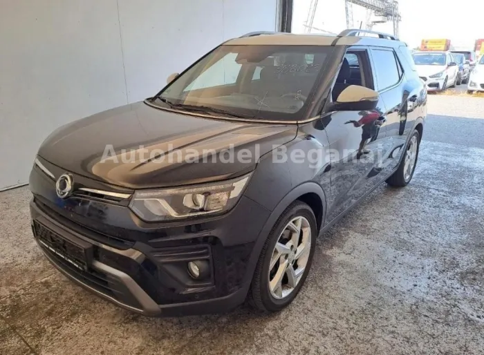 Ssangyong Tivoli XL 1.5 T-GDi AUT/NAVI/LED/TWO-COLOR/KLIMA