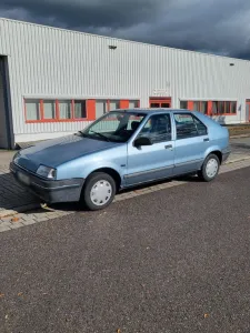 Renault 19