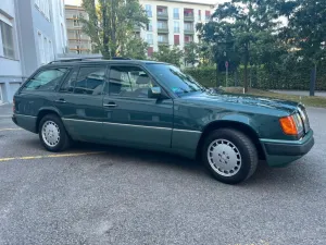 Mercedes-Benz 230 TE W124