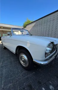 Peugeot Oldtimer - Peugeot 204 Cabrio
