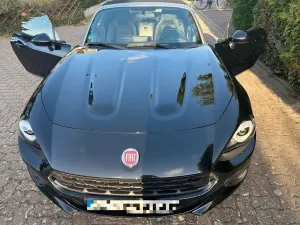 Fiat 124 Spider 1.4 MultiAir Turbo Lusso schwarz