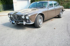 Jaguar XJ6