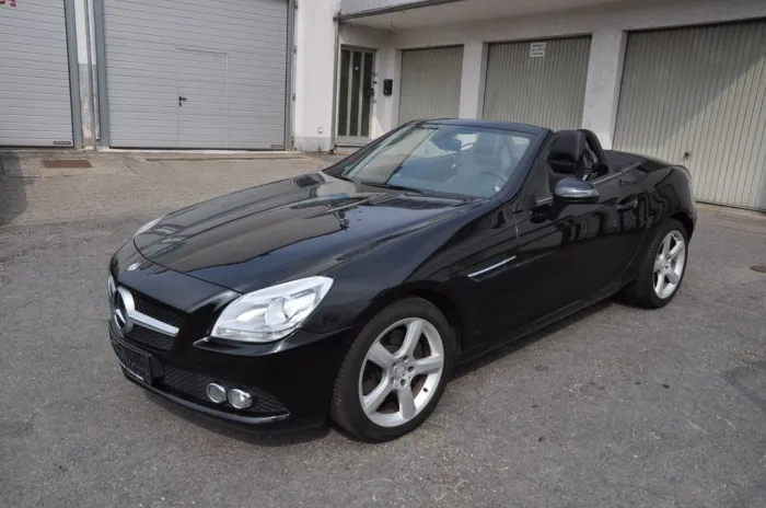 Mercedes-Benz SLK 250 BlueEFFICIENCY**I.Hand-Pano-Airscarft*