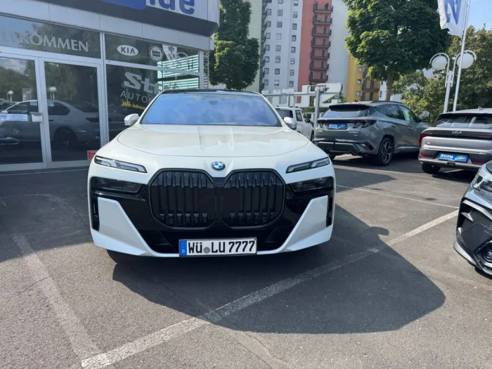 BMW 740 7 740 d xDrive M Sport PRODUKION 2026