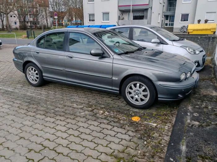 Jaguar X-Type