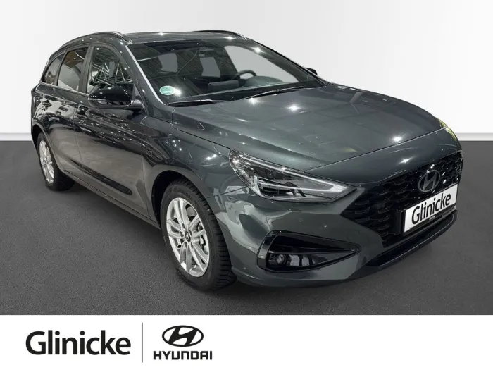 Hyundai i30 Kombi ADVANTAGE*inkl.WinterRäder*PlusP*Navi*