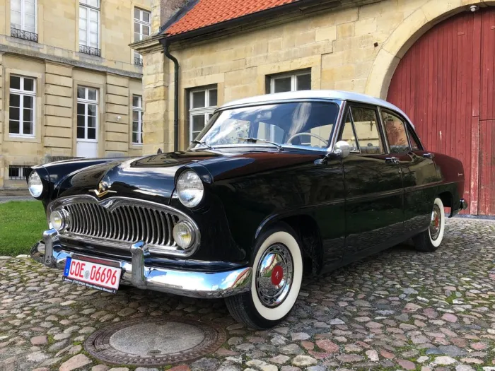 Simca Vedette Versailles V8