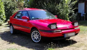 Mazda 323 F