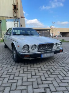 Jaguar XJ12 Vanden Plas HE