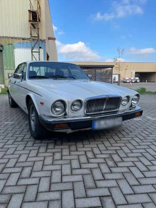 Jaguar XJ12 Vanden Plas HE