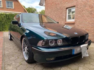 BMW E39 BMW  528i /  mit AT Motor