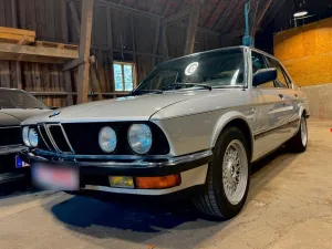 BMW 535i E28 218 PS - 5-Gang Sport - Klima