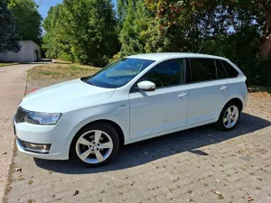 Skoda Rapid Spaceback 1,0 TSI CLEVER ,NAVI,SHZ,PDC 