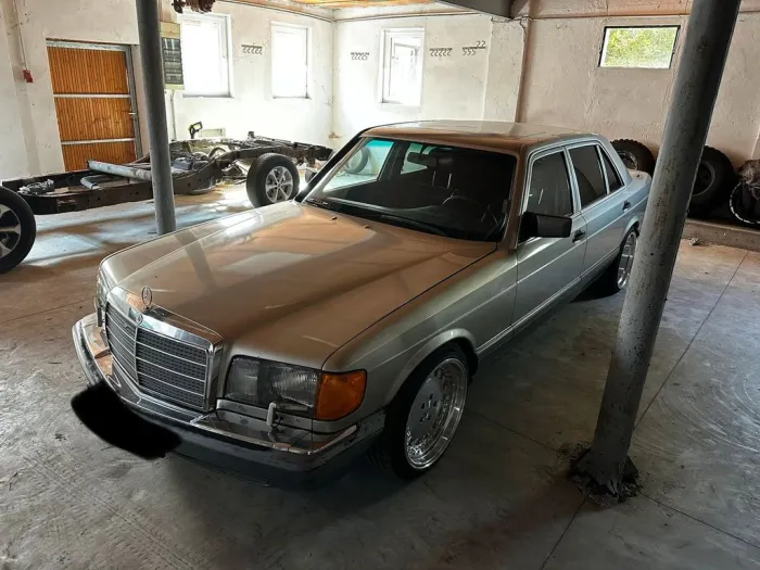 Mercedes-Benz 560 SEL W126 US