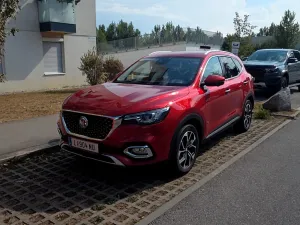 MG EHS Luxury PHEV 15.000.- netto