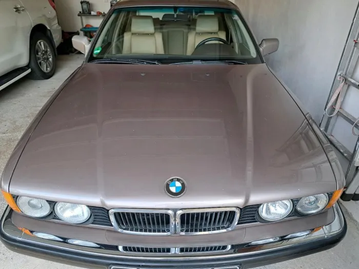 BMW E32 750i mit LPG
