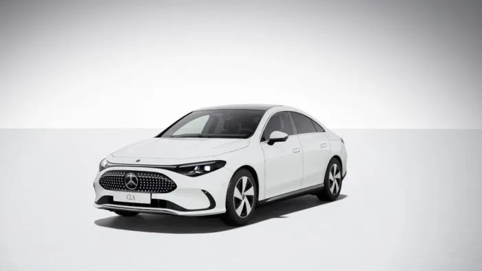 Mercedes-Benz CLA 350 4M mit EQ Technologie