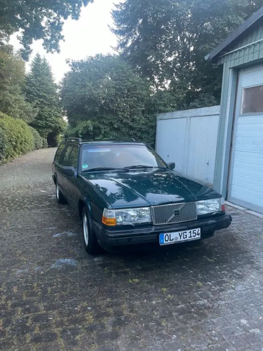 Volvo 940 SE Automatik. 2,0L Benziner RedB...