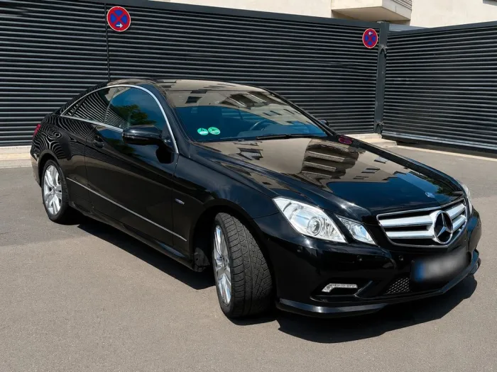 Mercedes-Benz E 250 Coupé E 250 BlueEFFICIENCY AVANTGARDE ...
