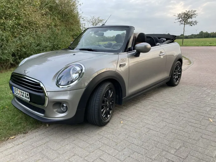 MINI One Cabrio One Blackyard