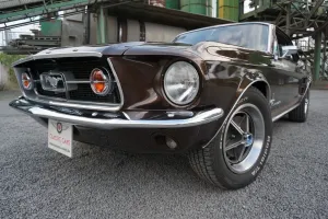 Ford Mustang GT STYLE  *V8 5,8L - 4 GANG*  TüV und H