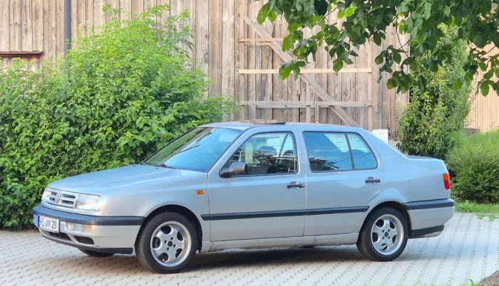 Volkswagen Vento 1.8 GLX GLX