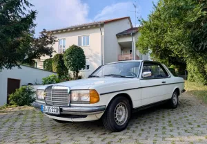 Mercedes-Benz W123 Coupe - 230 CE H-Kennzeichen, Scheckheft