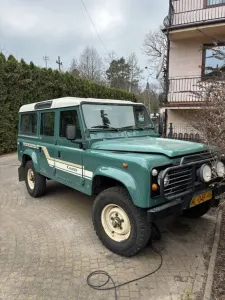 Land Rover 110 v8 3.5
