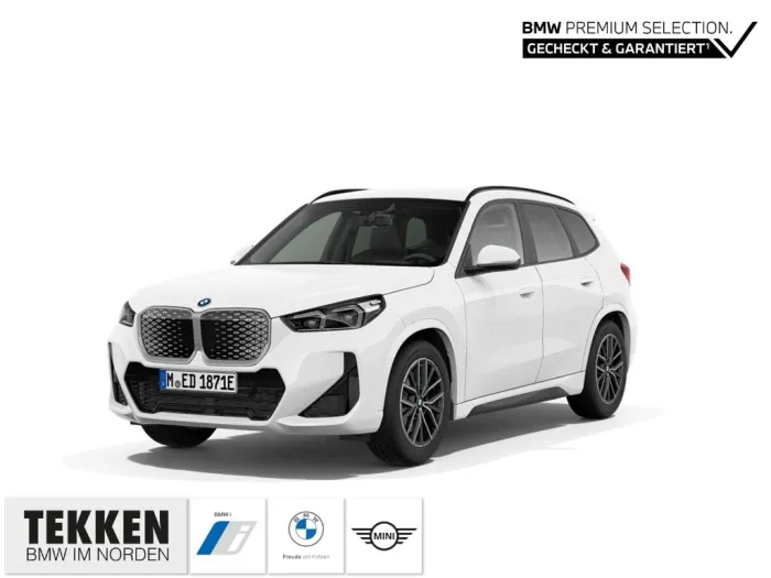 BMW iX1 M Sport xDrive 30 Park-Assistent