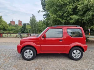 Suzuki Jimny, kaum gefahren