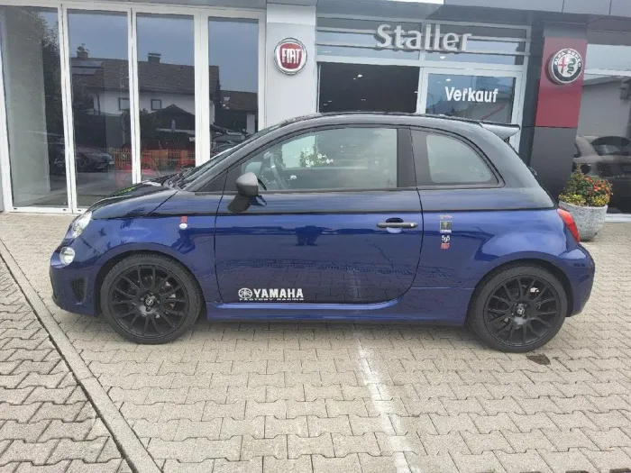 Abarth 500 595 Monster Energy Yamaha Lim. Edition
