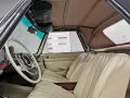 Mercedes-Benz SL 230